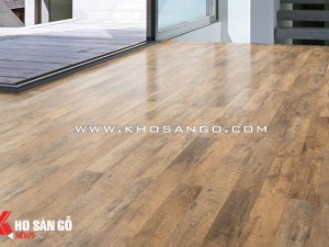 Sàn nhựa hèm khóa hay sàn gỗ cao cấp phù hợp với thời tiết Việt Nam?