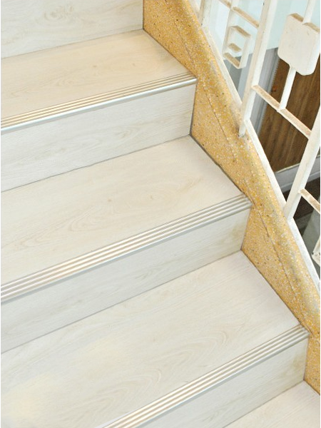 Gỗ cầu thang CT-K405 Gỗ cầu thang CT-K405