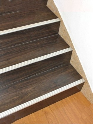 Gỗ cầu thang CT-K321 Gỗ cầu thang CT-K321