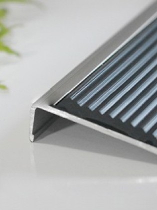 Nẹp nhôm cầu thang L41-N